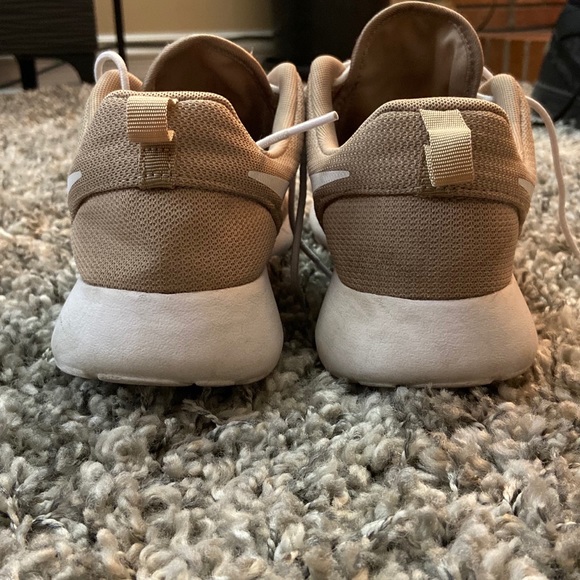 Nike Roshe One - Picture 4 of 7